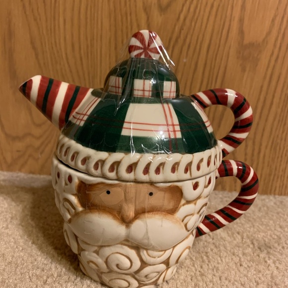 Debbie Mumm Other - Debbie Mumm Christmas Santa Tea Pot